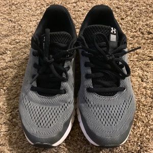 Boys UA shoes